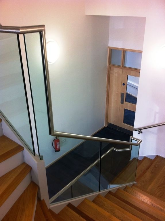 Bespoke-Glass-Balustrades-Partitions-and-Screens_120