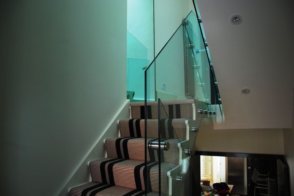 Bespoke-Glass-Balustrades-Partitions-and-Screens_169