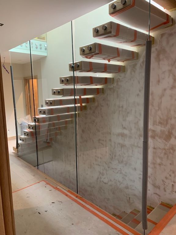 Bespoke-Glass-Balustrades-Partitions-and-Screens_238