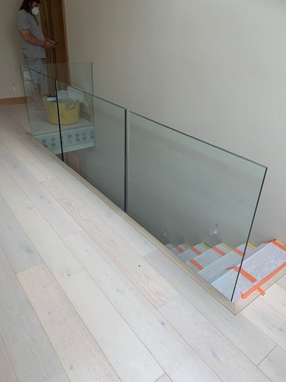 Bespoke-Glass-Balustrades-Partitions-and-Screens_240