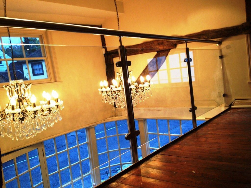 Bespoke-Glass-Balustrades-Partitions-and-Screens_93