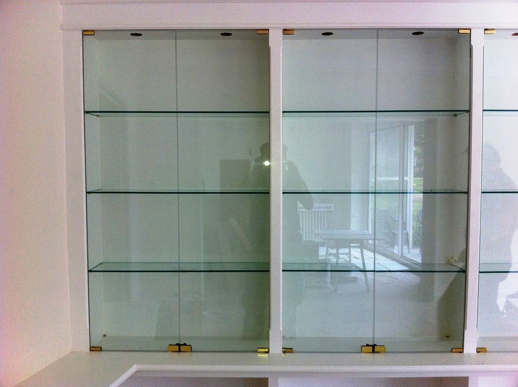 Nespoke-glass-shelves_16