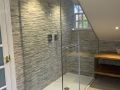 Bespoke-glass-shower-enclosure-and-screens_03