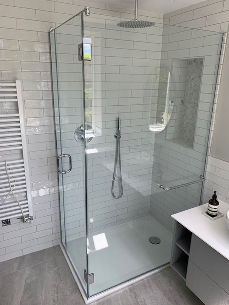 Bespoke-Shower-Screens-and-Enclosures