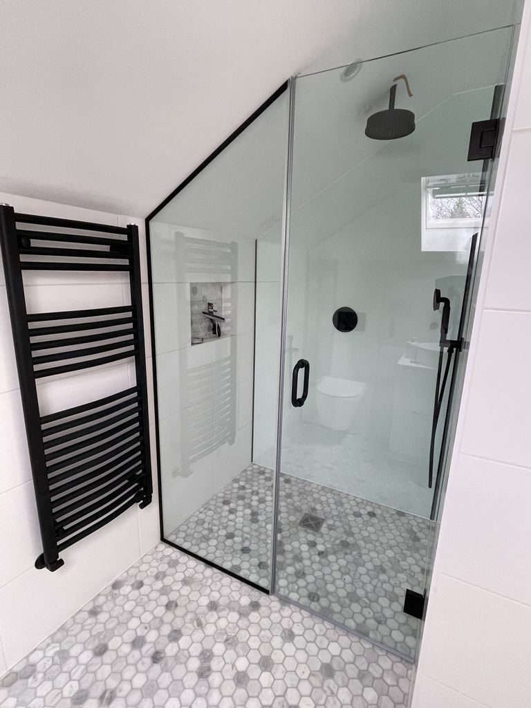 Bespoke-Shower-Screens-and-Enclosures_11