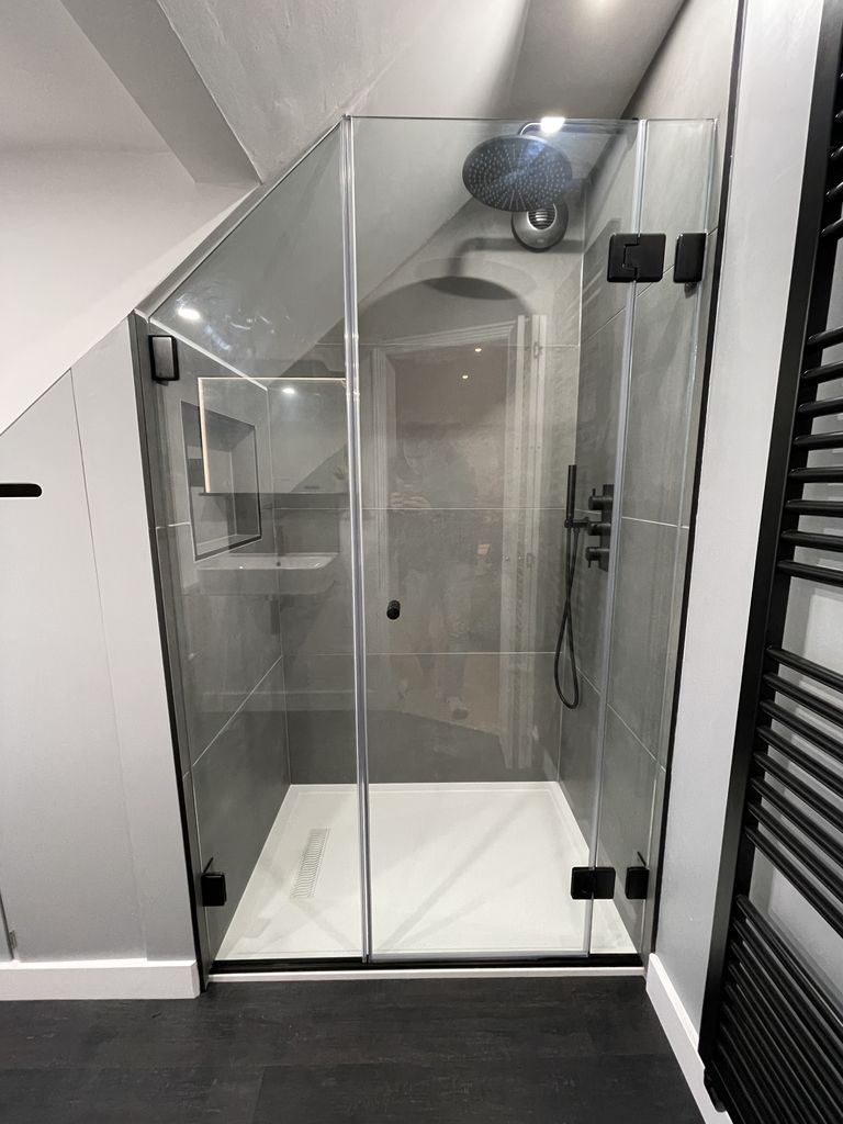 Bespoke-Shower-Screens-and-Enclosures_17