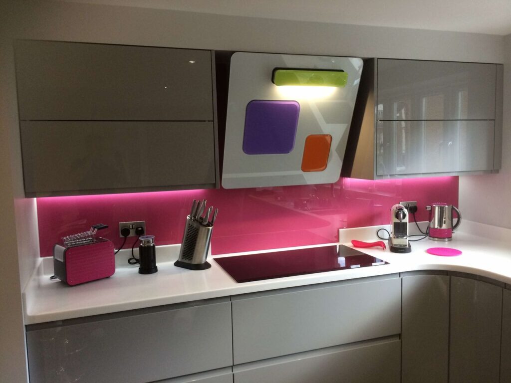 Chertsey glass and glazing - an image of a bespoke glass splashback produced and installed by Hamilton Glass Products Ltd