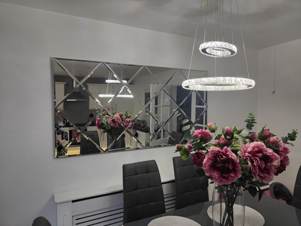 Chertsey glass and glazing - an image of a bespoke mirrors produced and installed by Hamilton Glass Products Ltd