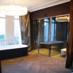 Bespoke Shower Glass - this images shows a bespoke glass shower enclosure