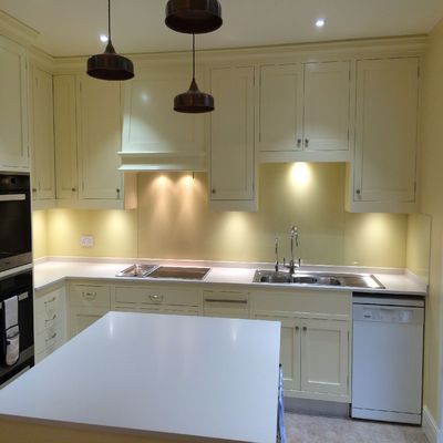 glass splashbacks produced and installed by Hamilton Glass Products Ltd