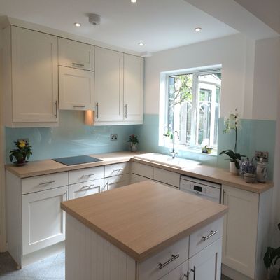 glass splashbacks produced and installed by Hamilton Glass Products Ltd