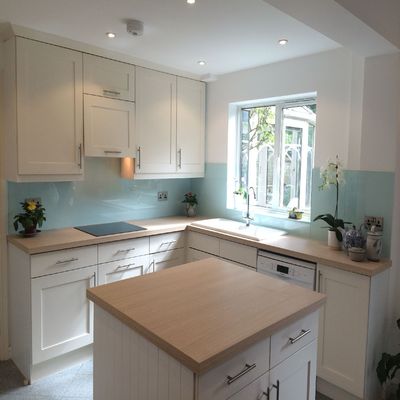 glass splashbacks produced and installed by Hamilton Glass Products Ltd