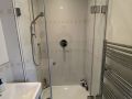 Bespoke-glass-shower-enclosure-and-screens_12